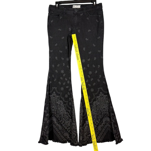 FREE PEOPLE Denim Super Flare Bandana Jeans, Black, Distressed Hem, Size 27 - Picture 9 of 10